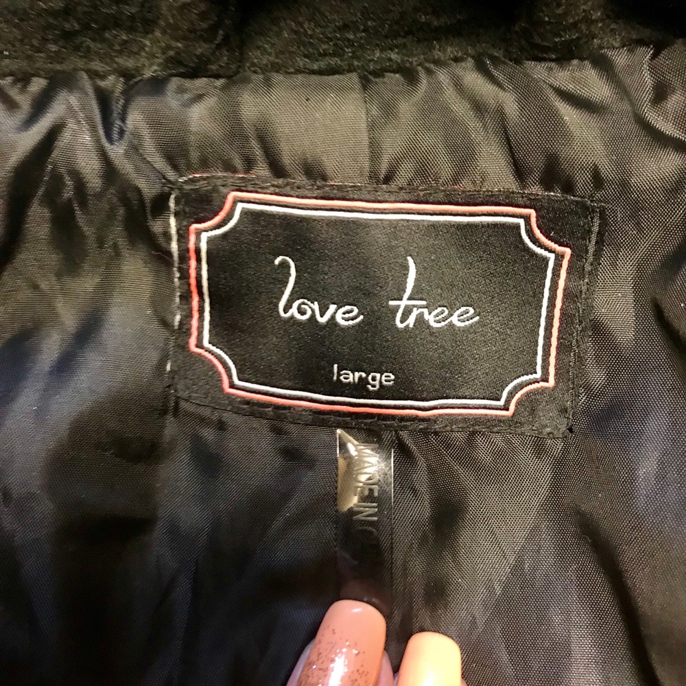 Black Short Trench-coat - Picture 3 of 5